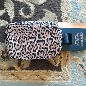 2x*Host Pick*Apana See Me Run belt bag